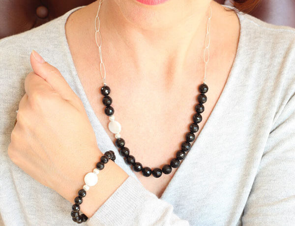 black onyx pearl bracelet styled