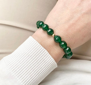 green agate bracelet model