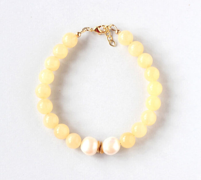 jade bracelet