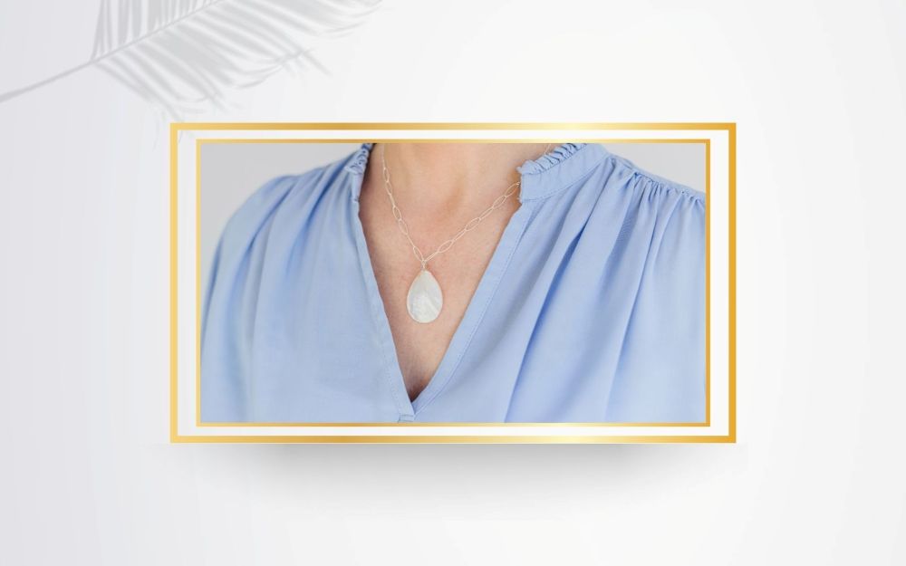 Mother of Pearl Iridescent Glow