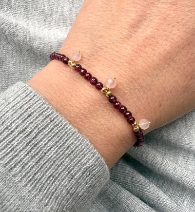 garnet rose quartz bracelet model