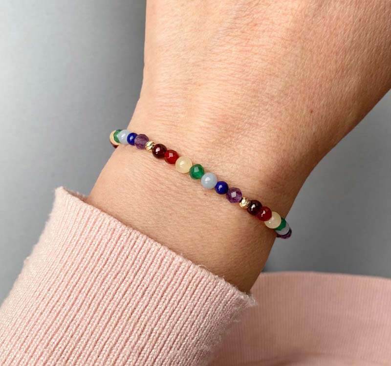 chakra bracelet model