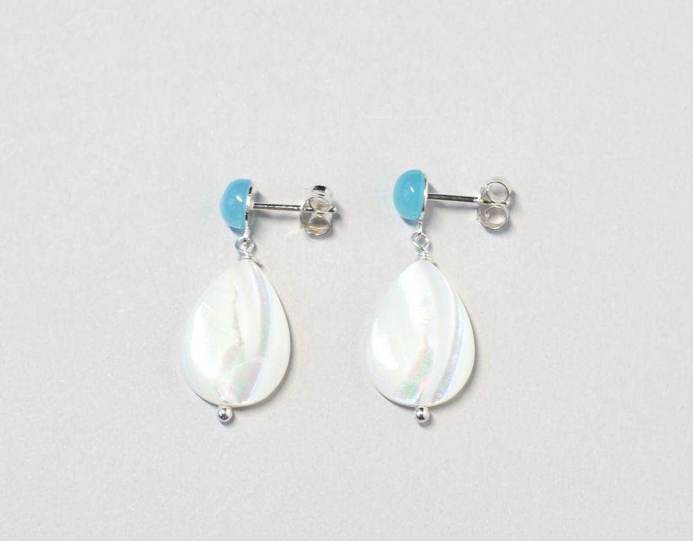 gemstone studs MOP ILgemstones