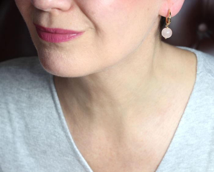 rose quartz hoops model